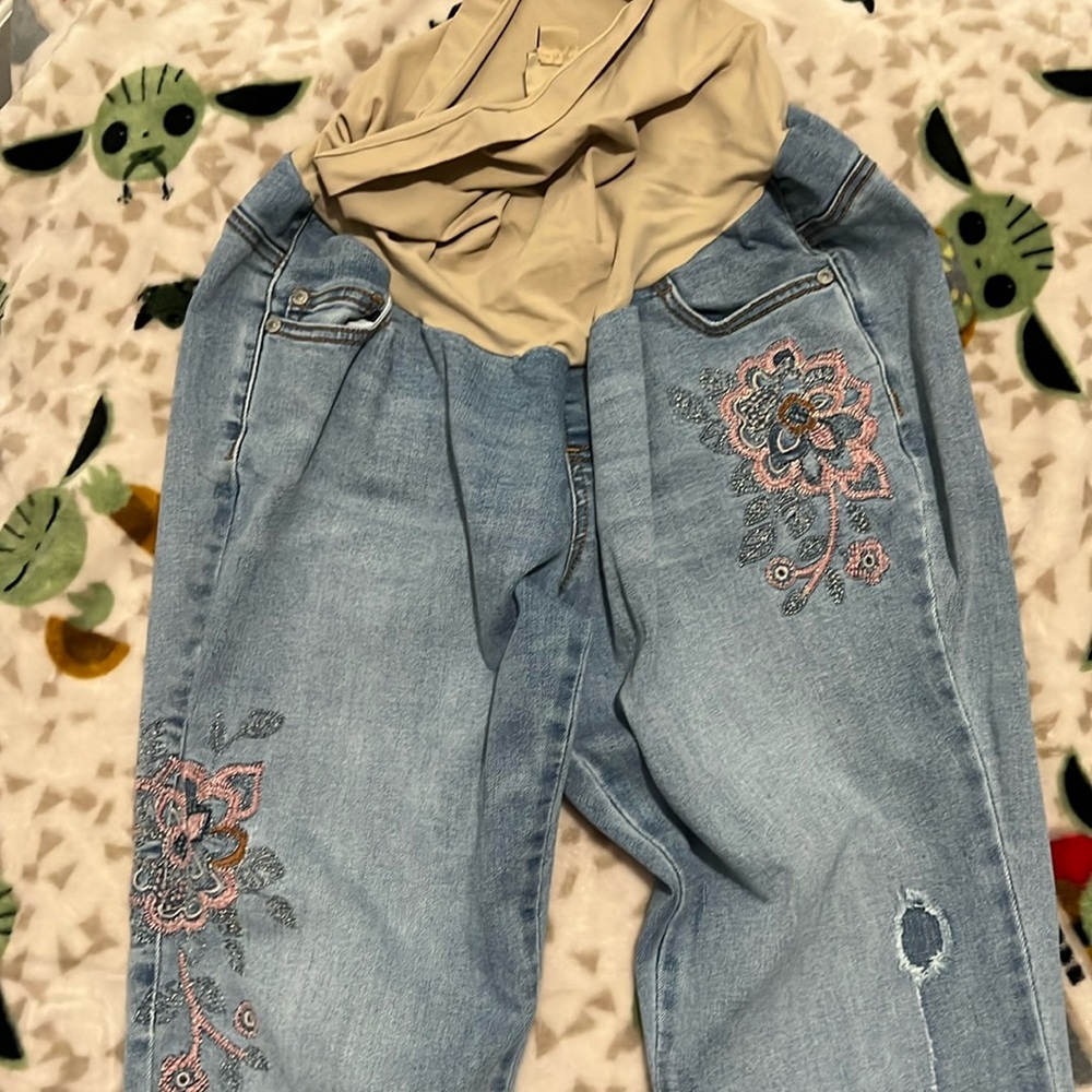 Preowned maternity pants. Sz XL, brand Indigo Rein